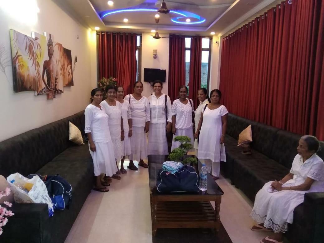 Hotel The Ideal Kushinagar Esterno foto